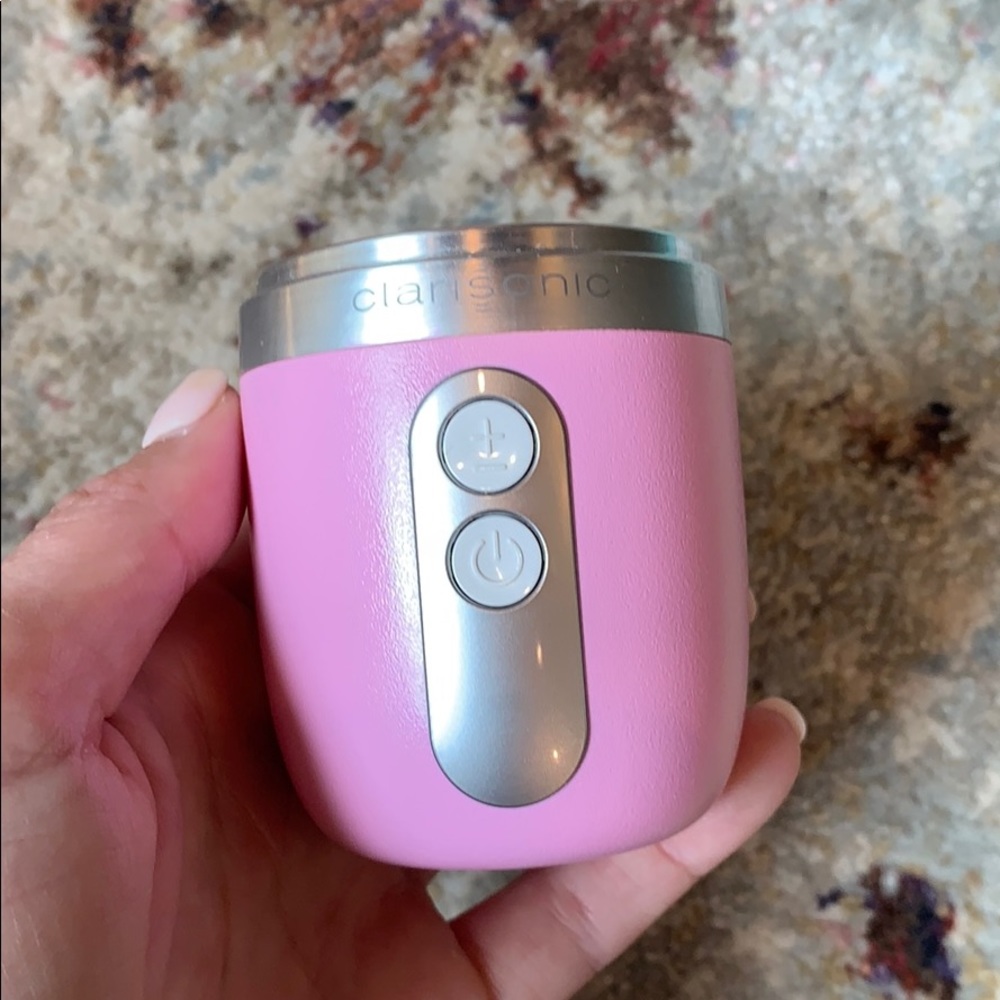 Clarisonic mini with charger